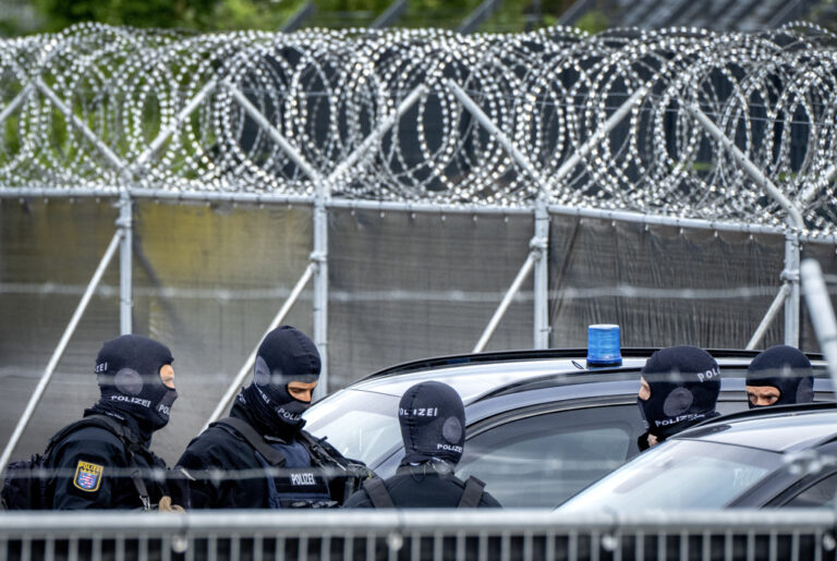Γερμανία: Γυναίκα μαχαίρωσε και τραυμάτισε 5 ανθρώπους μέσα σε λεωφορείο – «Δεν είναι τρομοκρατική επίθεση» λένε οι αρχές