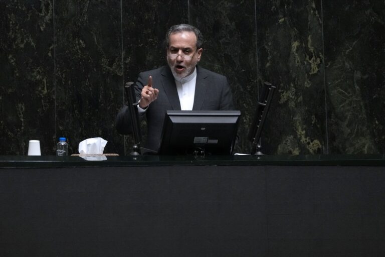 Ιράν: Ο νέος ΥΠΕΞ Αραγτσί ζήτησε να υπάρξει διάλογος με την ΕΕ