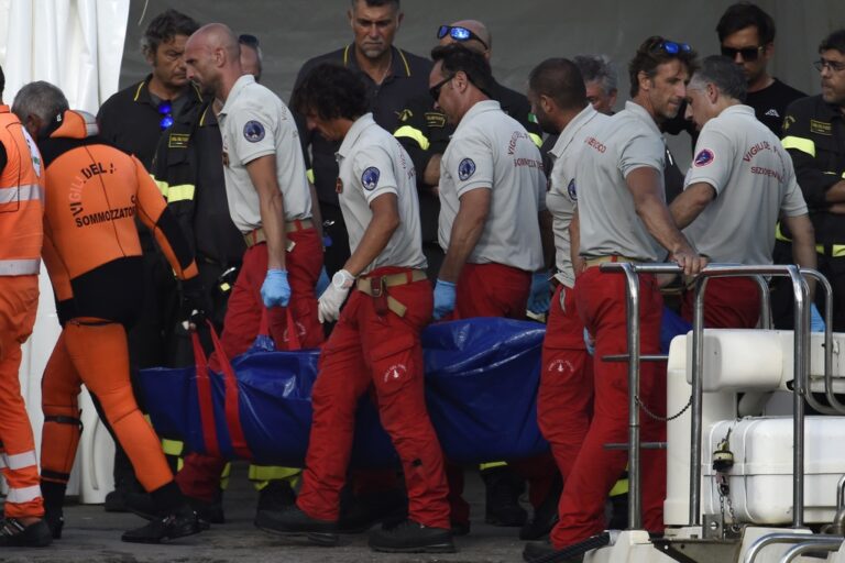 Ναυάγιο στη Σικελία: Ανασύρθηκε και η πέμπτη σορός – «Αβύθιστο» το πλοίο λέει ο πρόεδρος της κατασκευάστριας εταιρείας