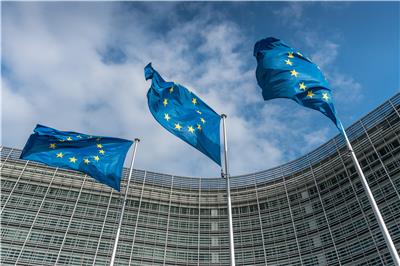 Η ΕΕ ανησυχεί για το ειδικό καθεστώς βίζας που παραχωρεί η Ουγγαρία σε Ρώσους και Λευκορώσους πολίτες