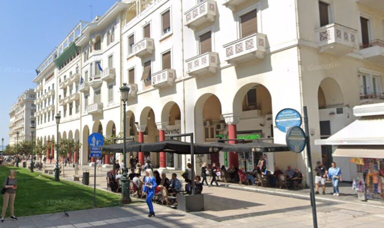 Θεσσαλονίκη: Επισκευές στους κίονες της Αριστοτέλους από τον Δήμο