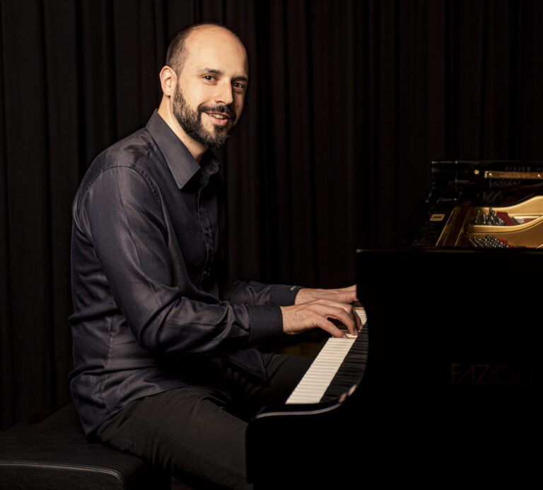 Ανοίγει η αυλαία στις 13/9 για το 1st Hellenic International Jazz Festival – Ποιοι καλλιτέχνες θα ανέβουν στην σκηνή του Θεάτρου Πέτρας