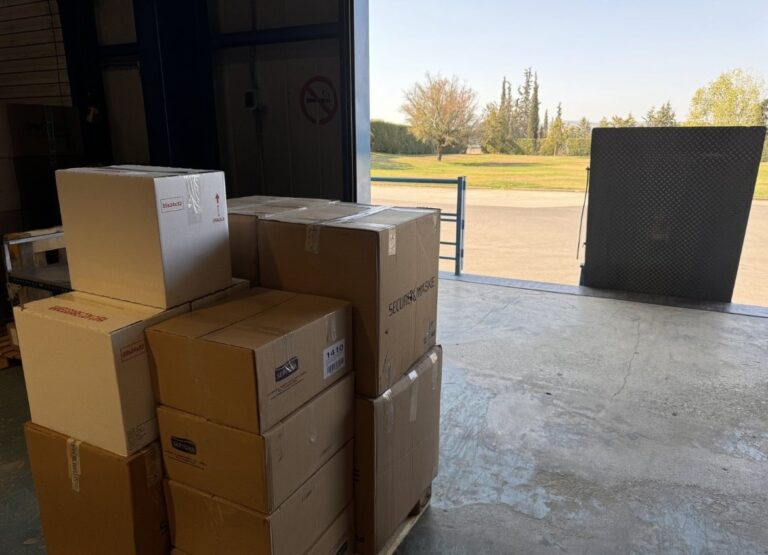 Θεσσαλονίκη: Προσφορά υγειονομικού υλικού στους πυροσβέστες της Αττικής από τον Φαρμακευτικό Σύλλογο