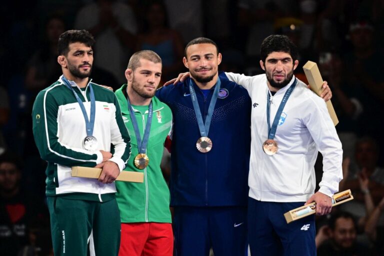 Παρίσι 2024: Δείτε την απονομή του χάλκινου μεταλλίου στον Κουρουγκλίεβ