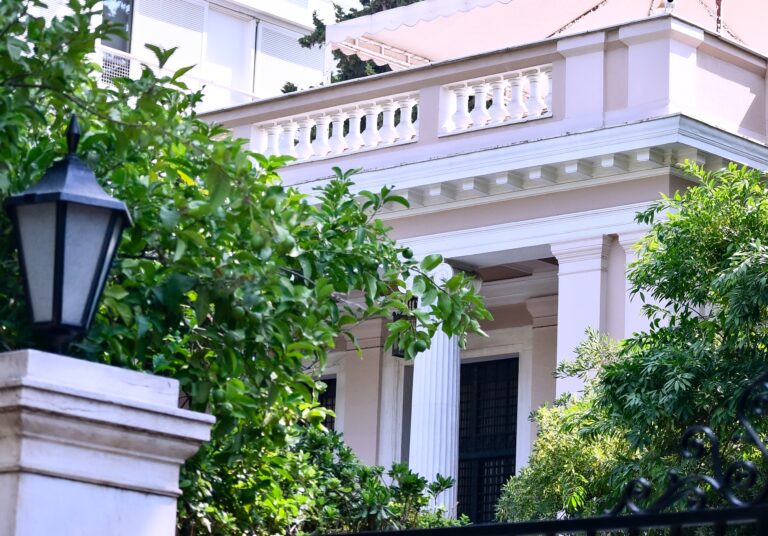 Κυβερνητικές πηγές για δήμαρχο Αθηναίων και την επιλογή Τζιτζικώστα για τη θέση του Έλληνα επιτρόπου