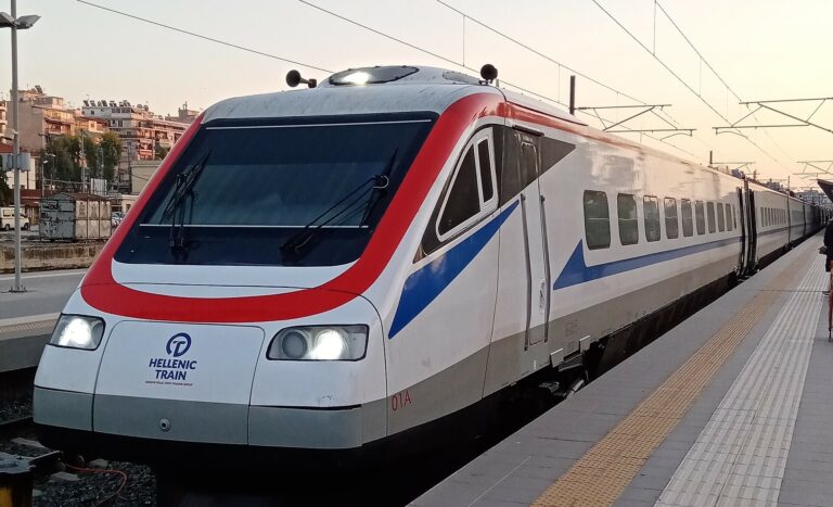Καθυστερήσεις αναμένονται στα δρομολόγια του προαστιακού μεταξύ Θεσσαλονίκης-Λάρισας