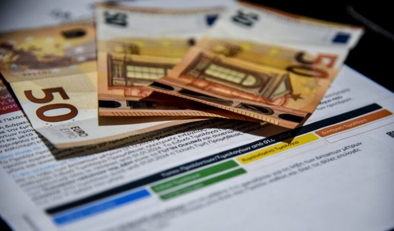 Ενεργειακός επιθεωρητής στο ΕΡΤNews για τα τιμολόγια ρεύματος: Όλο και περισσότεροι καταναλωτές στρέφονται στα μπλε τιμολόγια