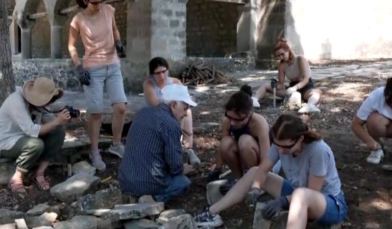 Η τέχνη της πέτρας αναβίωσε στο Κυπαρίσσι Γρεβενών