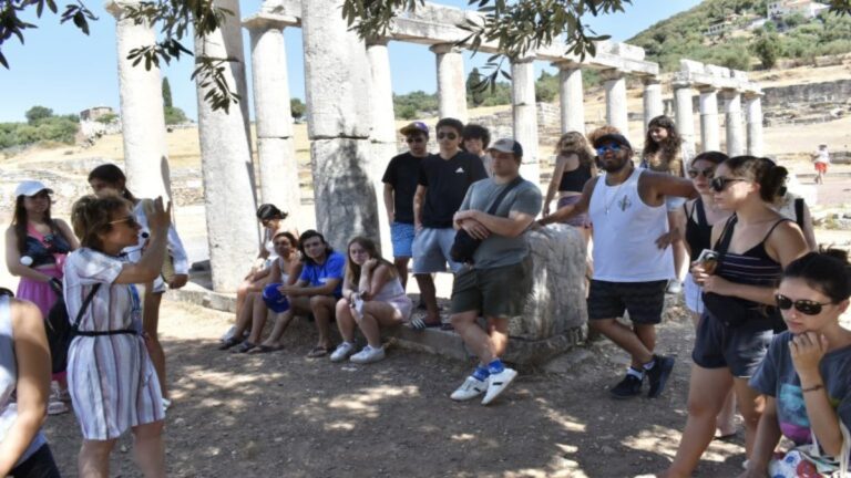 Με τη συμμέτοχή 34 νέων ομογενών το 16ο Θερινό Σχολείο Ελληνικής Γλώσσας και Πολιτισμού