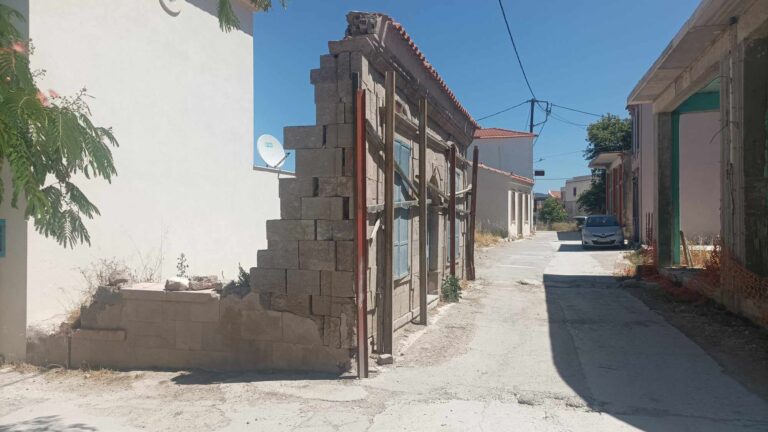 Λέσβος: Παράταση αδειών επισκευής κτηρίων πληγέντων από το σεισμό της Βρίσας