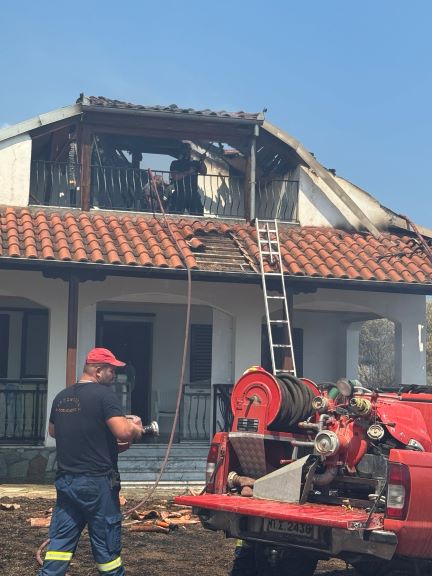 Έσβησε η φωτιά στην Πλάκα Λιτοχώρου