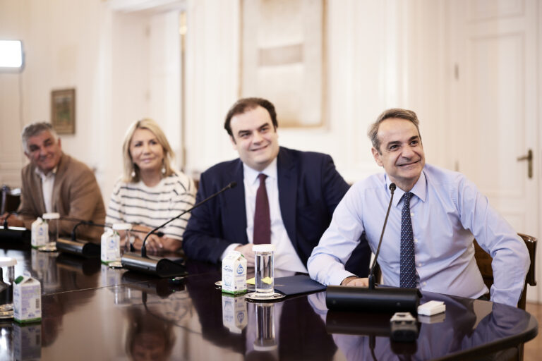 Κ. Μητσοτάκης: Έχουμε πια κανονικό σχολείο στη Γαύδο, με φυσική παρουσία καθηγητών και τεχνολογική υποστήριξη