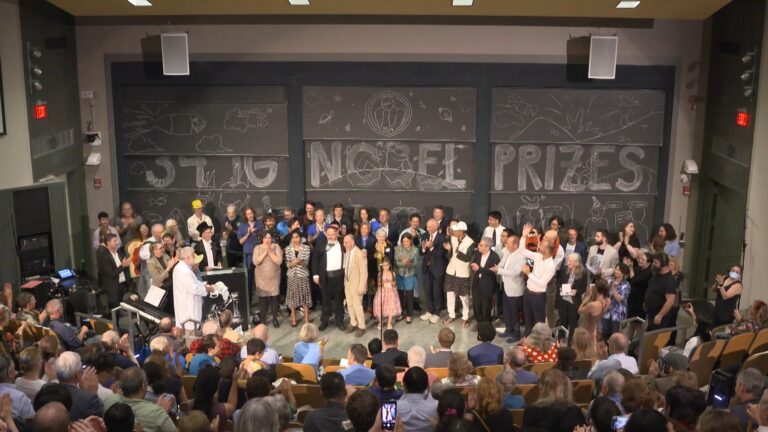 Ig Nobel 2024: Περιστέρια που καθοδηγούν πύραυλους και νεκρές πέστροφες που κολυμπούν