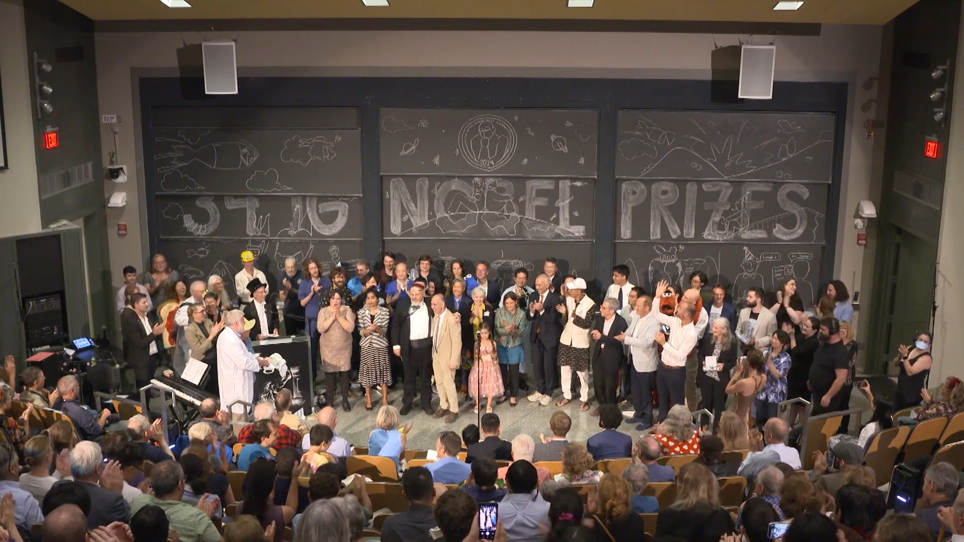 Ig Nobel 2024 Περιστέρια που καθοδηγούν πύραυλους και νεκρές πέστροφες