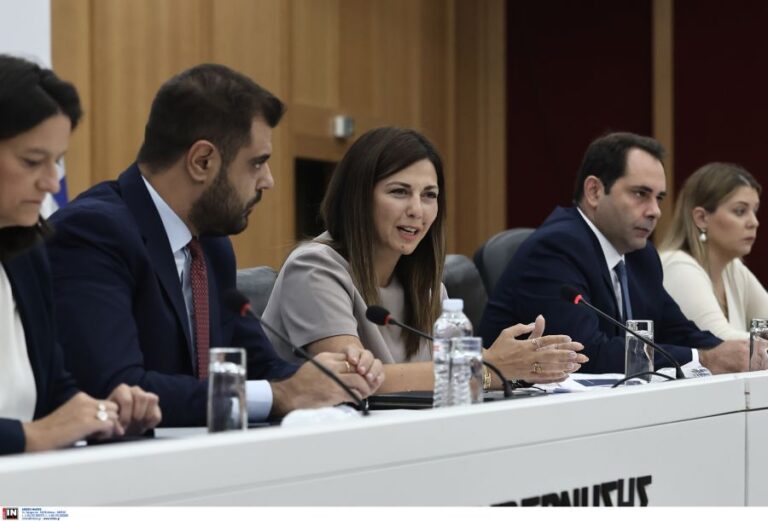 Δικαιώματα πολύτεκνων σε τρίτεκνους – Οι νέοι γονείς ενισχύονται με επιπλέον παροχές και vouchers – Παραδείγματα