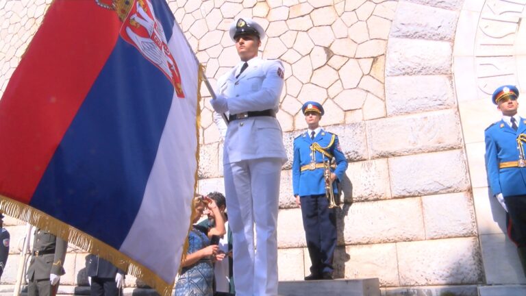Σε κλίμα συγκίνησης η τελετή για τους πεσόντες Σέρβους στην Κέρκυρα, “το νησί της Σωτηρίας”