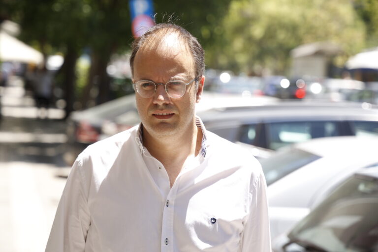 Θανάσης Θεοχαρόπουλος: Για να φύγει ο Μητσοτάκης χρειάζεται να αλλάξει η ηγεσία στον ΣΥΡΙΖΑ