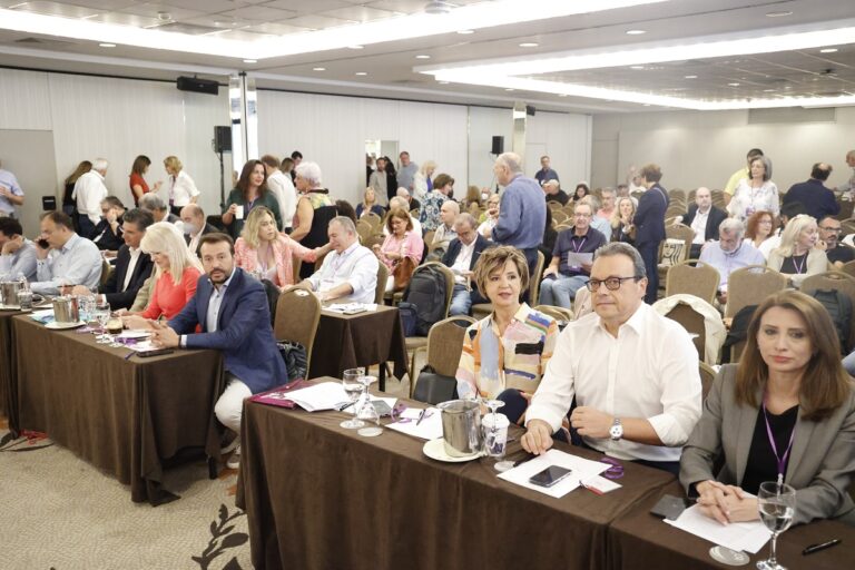 Κρίσιμη συνεδρίαση της ΚΕ στον ΣΥΡΙΖΑ – Σε θέση μάχης οι επίδοξοι υποψήφιοι για την ηγεσία του κόμματος