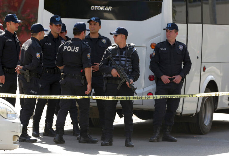 Τουρκία: Συνελήφθη ύποπτος για την επίθεση σε εκκλησία στην Κωνσταντινούπολη – Φέρεται να συνδέεται με το Ισλαμικό κράτος