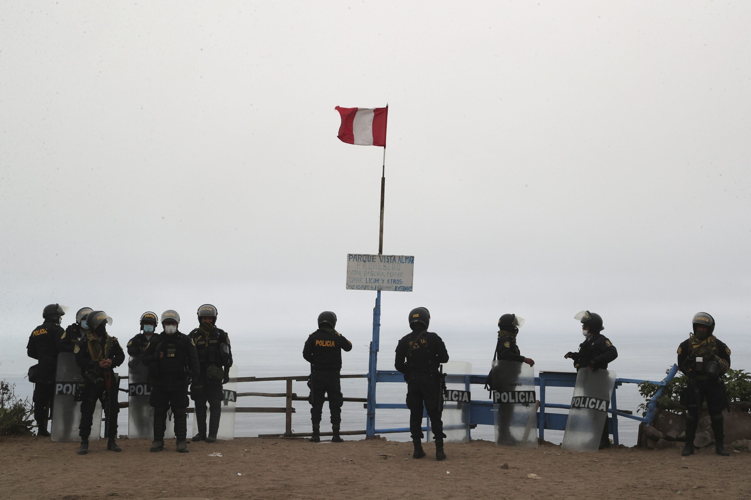 Peru Squatters Evicted