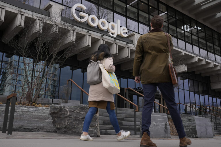 ΕΕ: H Apple θα πρέπει να επιστρέψει 13 δισεκ. ευρώ στην Ιρλανδία – Πρόστιμο 2,4 δισεκ. ευρώ σε βάρος της Google