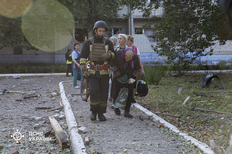 Πόλεμος στην Ουκρανία: Ένας νεκρός από ρωσικό πλήγμα σε γηροκομείο της πόλης Σούμι