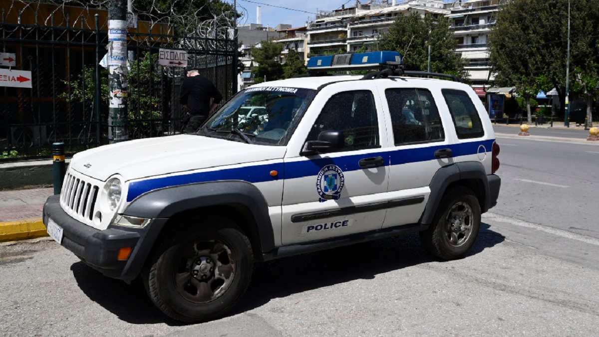 Άρτα: Έφτασαν στα ίχνη των απατεώνων του διαδικτύου 14 μήνες μετά – Υφάρπαζαν χρήματα με “δόλωμα” αγγελία για πώληση αυτοκινήτου
