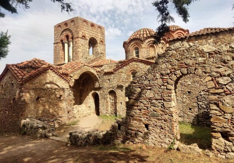 Μεσσηνία: Πεζοπορία ΕΟΣ Καλαμάτας στο Μυστρά 