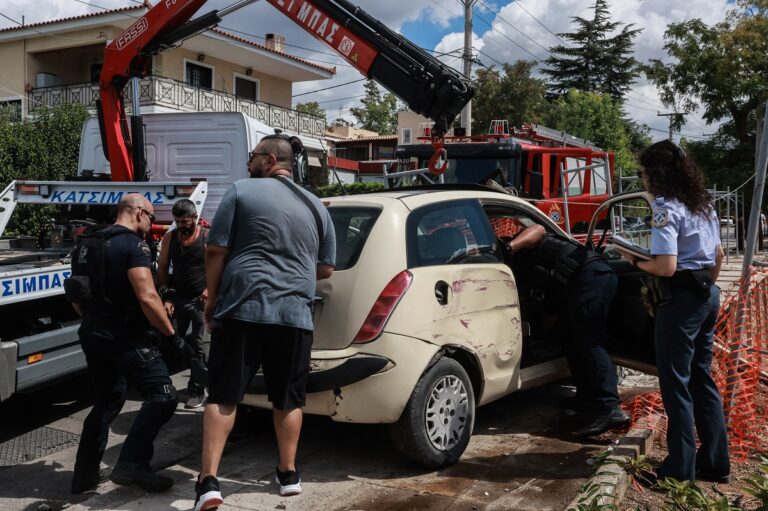 Σκηνές τρόμου στην Κηφισιά: Κλοπή αυτοκινήτου οδηγεί σε καταδίωξη – Ελαφρά τραυματισμένοι πολίτες