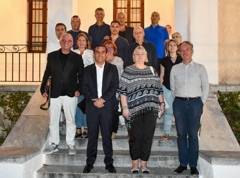 Συνάντηση πρέσβεων διοργανώθηκε στην Σκιάθο