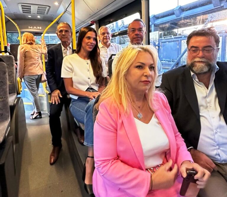 Θεσσαλονίκη: Νέα λεωφορειακή γραμμή προς τη ΒΙΠΕ Σίνδου εγκαινίασε ο Χ. Σταΐκούρας