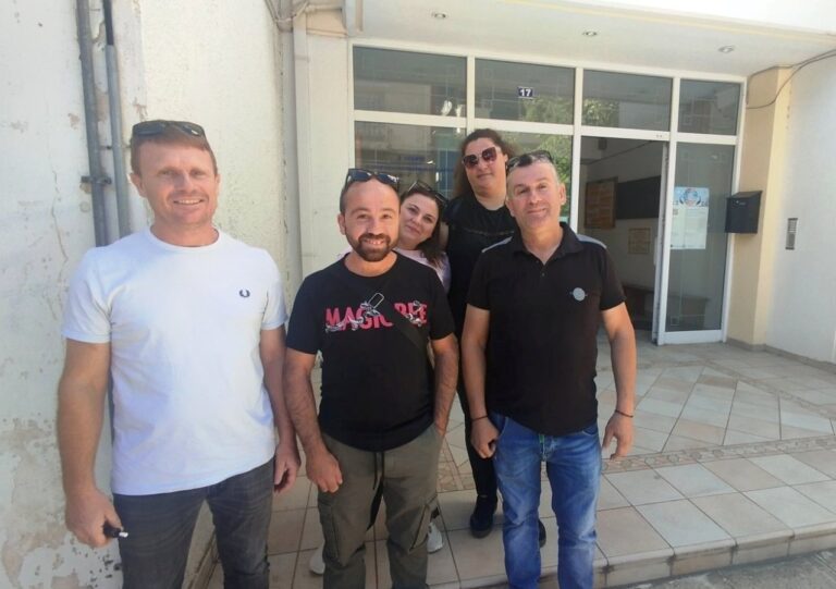 Διαμαρτυρία γονέων “για την υποβάθμιση” των σχολείων Πανόπουλου και Γουμέρου