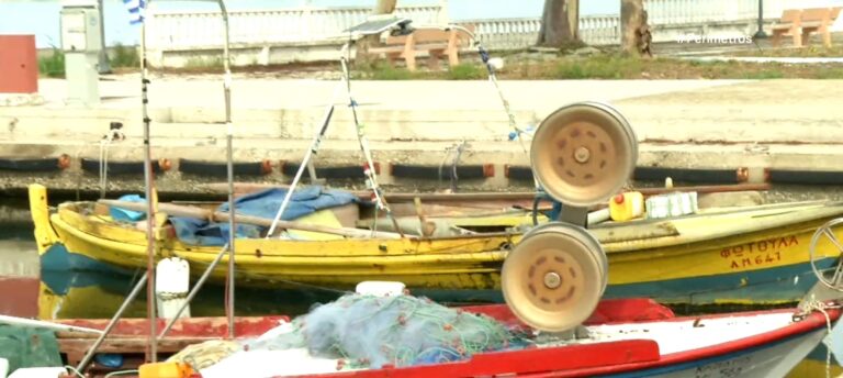Άρτα: Διαμαρτύρονται οι ψαράδες για τα τέλη κυκλοφορίας στις βάρκες