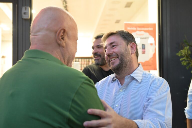 Ν. Ανδρουλάκης: Κριτική στην κυβέρνηση και στις θέσεις των συνυποψηφίων του – Αύριο το ΠΑΣΟΚ γιορτάζει 50 χρόνια από την ίδρυσή του