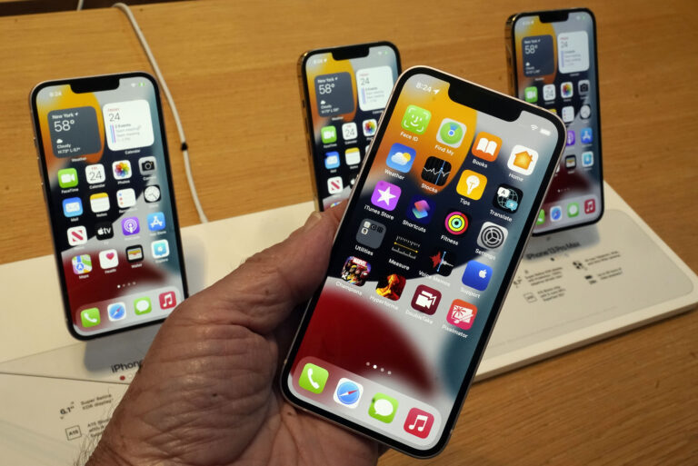 Παρουσιάζονται σήμερα το iPhone 16 και το Apple Watch 10 – «Πρεμιέρα» και για την πλατφόρμα AI “Apple Intelligence”