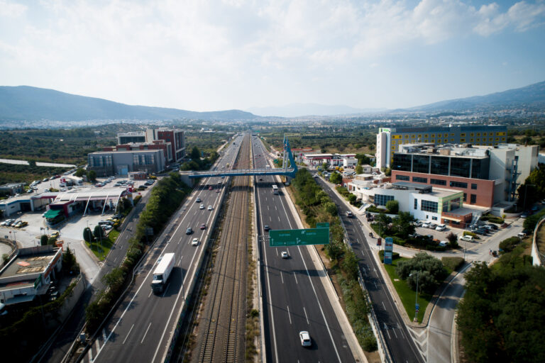 Αττική Οδός: Ποιοι κόμβοι κλείνουν απόψε βράδυ – Οι εναλλακτικές διαδρομές για τους οδηγούς