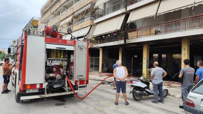 Πρέβεζα: Φωτιά σε πυλωτή πολυκατοικίας