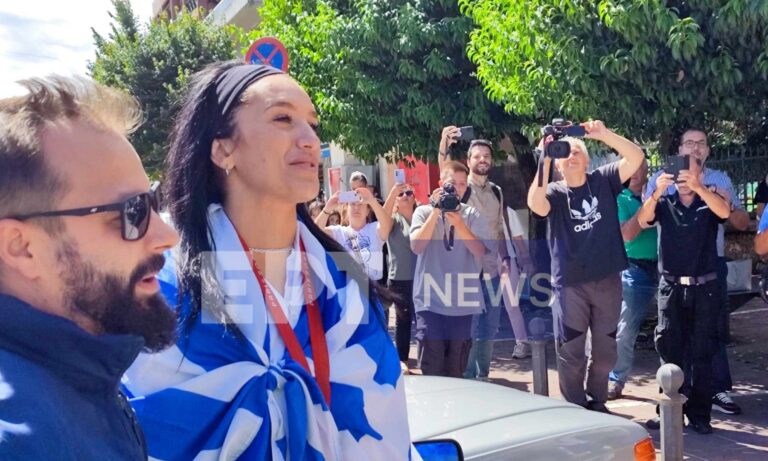 Συγκινητική υποδοχή της παραολυμπιονίκη Έλενας Παπασταματοπούλου στα Ιωάννινα