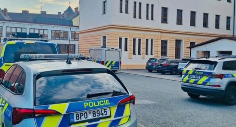 Τσεχία: Επίθεση με μαχαίρι σε δημοτικό σχολείο – Δύο παιδιά τραυματίστηκαν από συμμάθητή τους