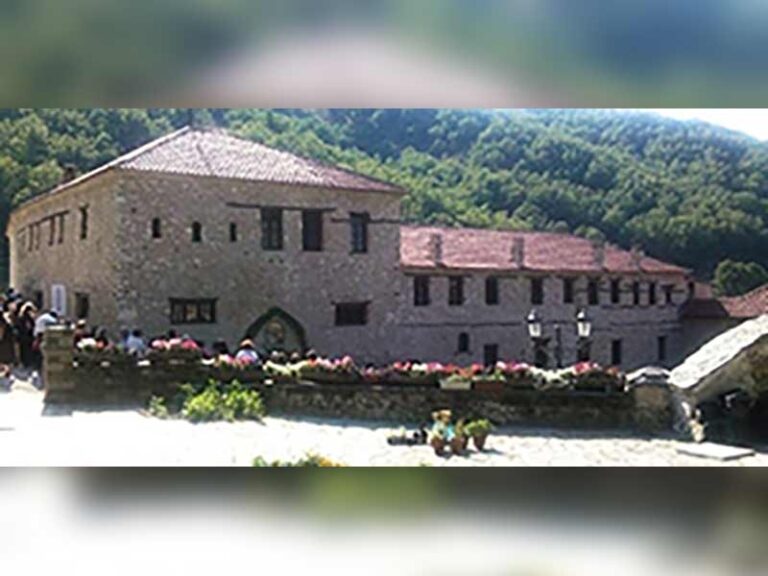 Kαστοριά: Πανηγυρίζει η Ιερά Μονή Γενεθλίου Θεοτόκου Κλεισούρας