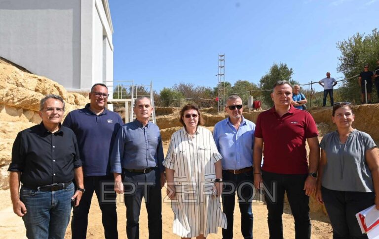 Λ. Μενδώνη από Τύμβο Καστά: “Επισκέψιμο για το κοινό το 2027 το μνημείο”- Ικανοποίηση για την πορεία των εργασιών