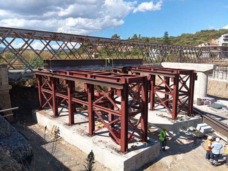 Προχωρούν τα έργα στη νέα γέφυρα της Σκάλας Λακωνίας – Αυτοψία Δ. Πτωχού