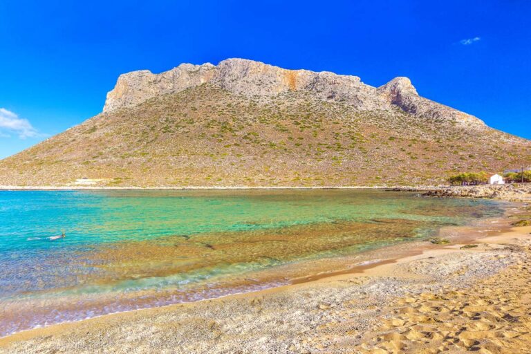 Χανιά: Αντιδράσεις για την ενδεχόμενη ανοικοδόμηση στο “βουνό του Ζορμπά”