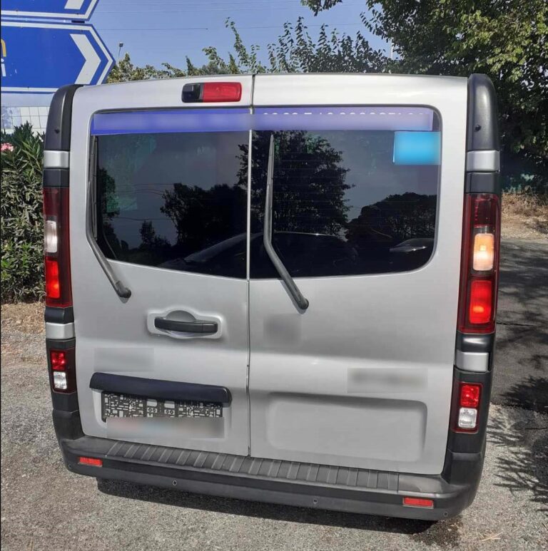 Θεσσαλονίκη: 36 παραβάσεις από παράνομα ταξί τύπου Van