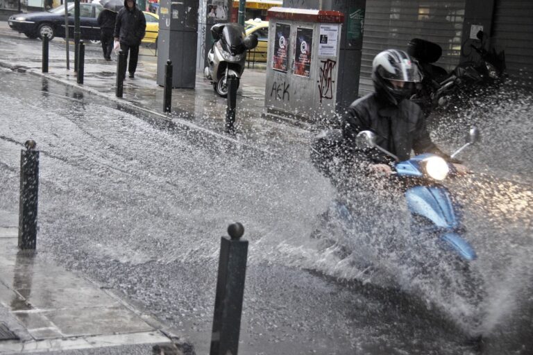Τα πλημμυρικά προβλήματα βρέθηκαν στο επίκεντρο του Δημοτικού Συμβουλίου της Αθήνας