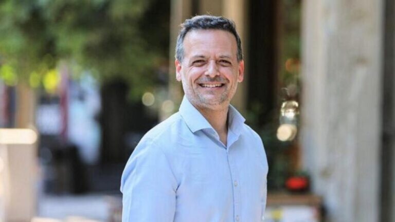 ΠΑΣΟΚ: Τη διεξαγωγή debate στην ΕΡΤ ζητά ο Χάρης Δούκας