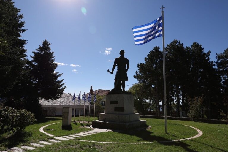 Ετήσιο μνημόσυνο του ήρωα της Επανάστασης του 1821 Γεωργάκη Ολύμπιου