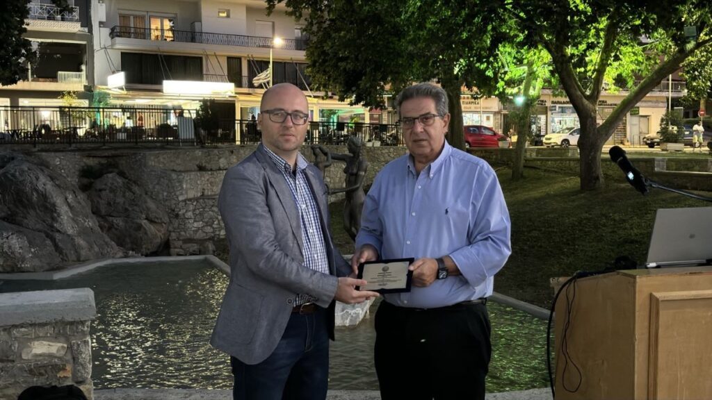 Πλήθος κόσμου στις εκδηλώσεις της πρώτης ημέρας της 17ης Γιορτής Χαλβά Φαρσάλων