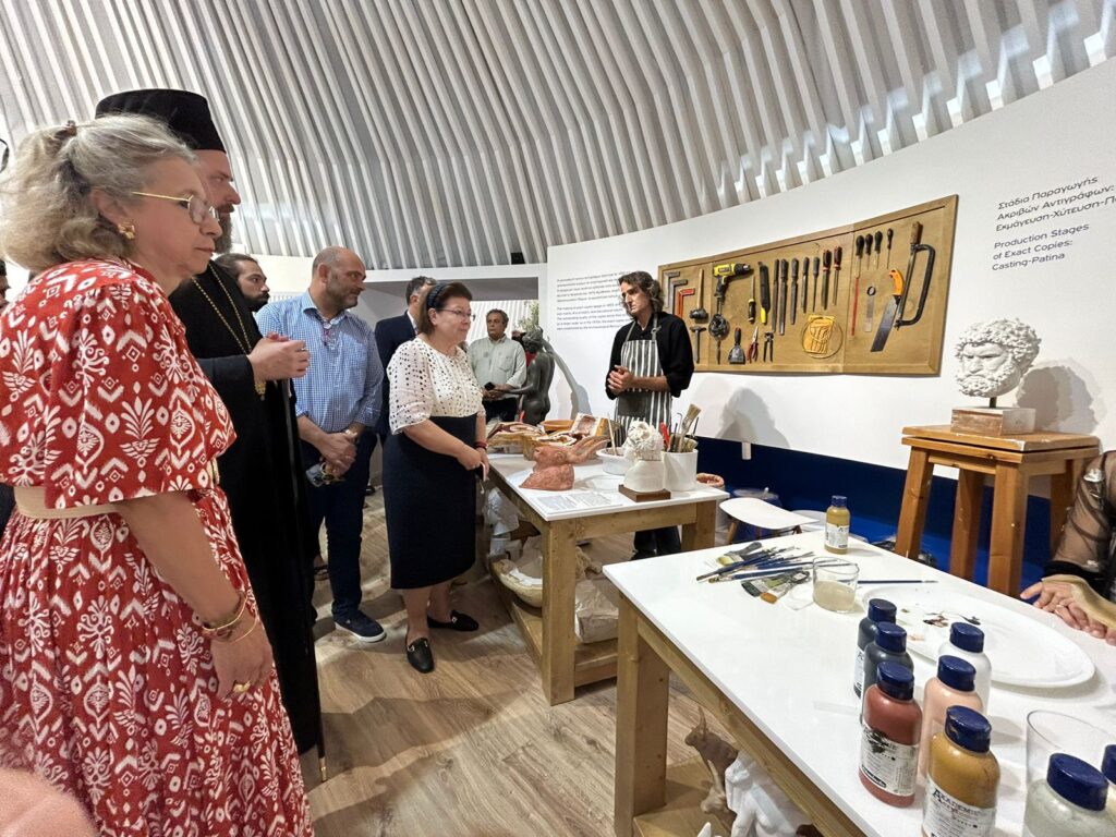 Λ. Μενδώνη στην 88η ΔΕΘ: “Τεράστια η οικονομική και αναπτυξιακή δύναμη του Πολιτισμού” 3 Λ. Μενδώνη στην 88η ΔΕΘ: “Τεράστια η οικονομική και αναπτυξιακή δύναμη του Πολιτισμού”
