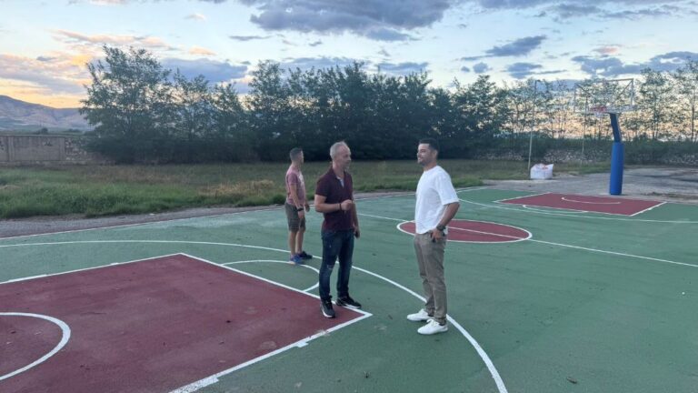 Νέο γήπεδο μπάσκετ στον Βρυότοπο Τυρνάβου